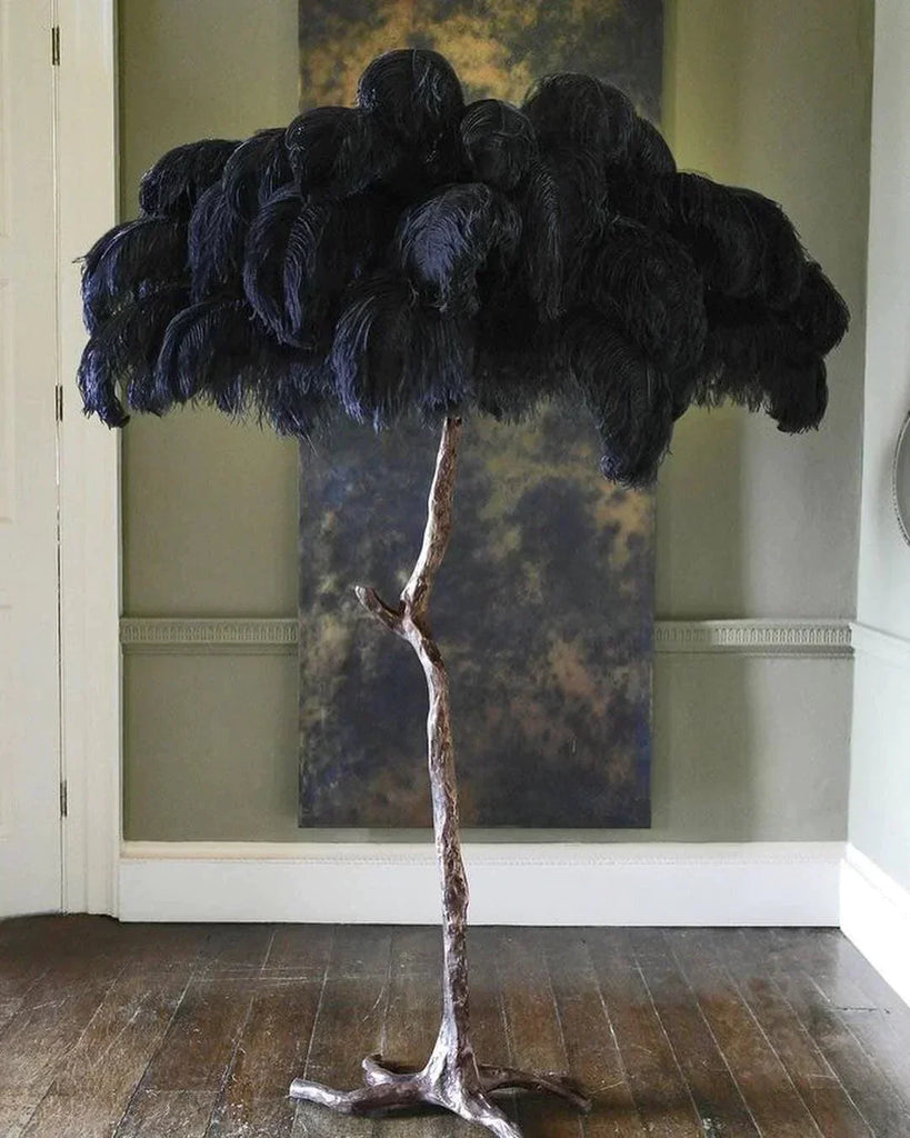Lampadaire salon  – Design Élégant avec Base Dorée pour Intérieur Raffiné