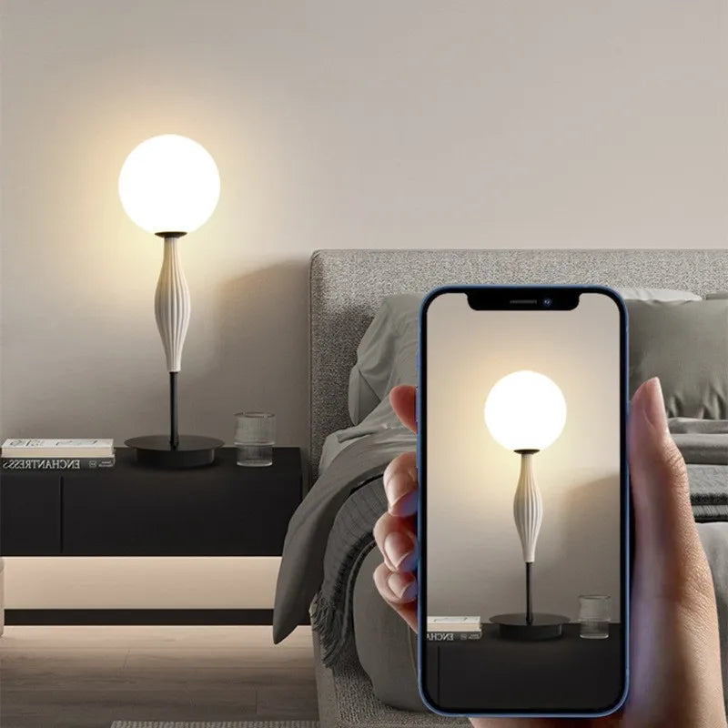 Lampadaire salon et Lampe de Table  – Éclairage Moderne et Élégant pour Intérieur Contemporain