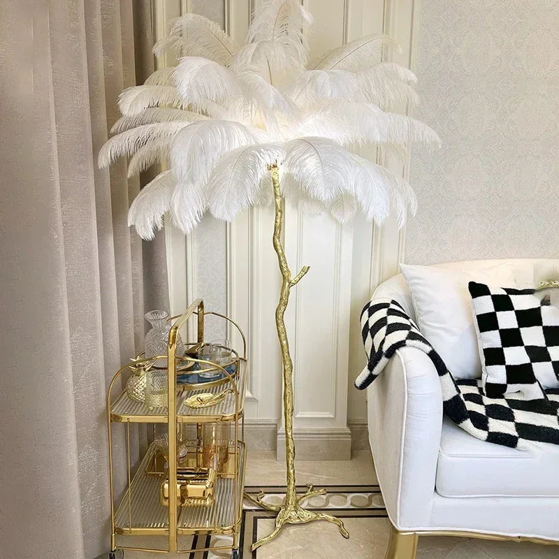 Lampadaire salon  – Design Élégant avec Base Dorée pour Intérieur Raffiné