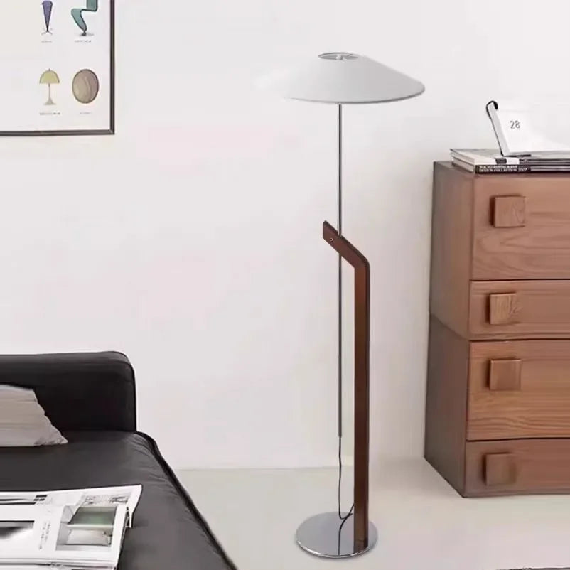 Lampadaire salon – Design Minimaliste avec Abat-Jour Conique