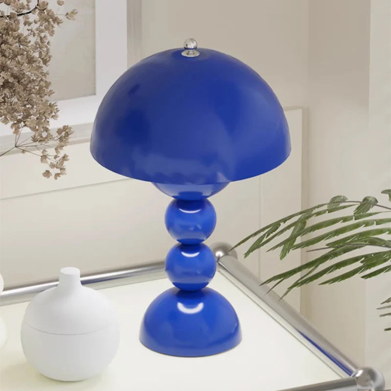 Lampe de Table  - Base Boule Jaune et Abat-Jour Arrondi
